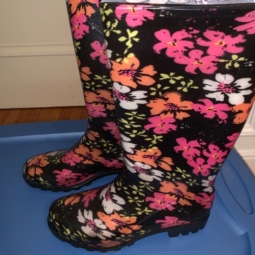 Rain boots